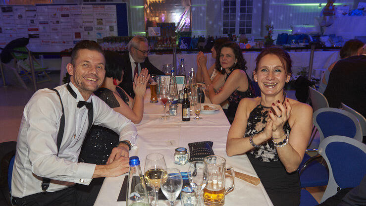 Feiern k&ouml;nnen sie, die Wirtschaftsjunioren - hier ist der Beweis!