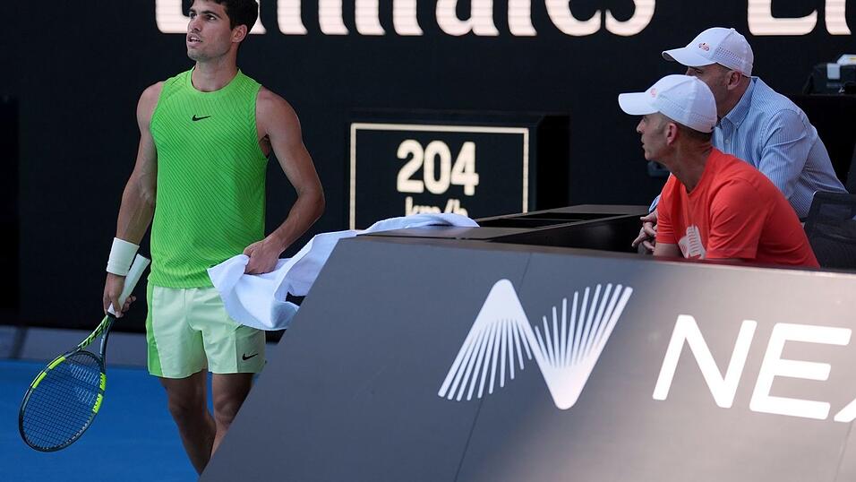 Carlos Alcaraz hatte gro&szlig;e k&ouml;rperliche Probleme.