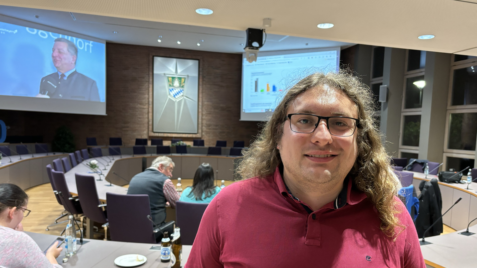 19.43 Uhr: Johannes Spielbauer (Linke) hätte sich für sein Ergebnis in der Stadt Straubing deutlich mehr erhofft. 19.43 Uhr: Johannes Spielbauer (Linke) hätte sich für sein Ergebnis in der Stadt Straubing deutlich mehr erhofft.