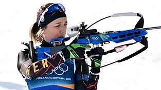 Schlussl&auml;uferin Franziska Preu&szlig; patzte am Schie&szlig;stand.