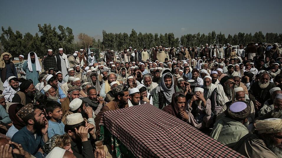 Beide Seiten melden hohe Verluste beim Gegner.