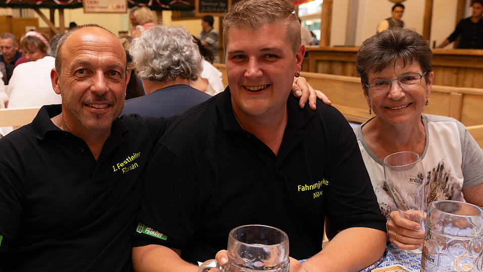 Die Partybilder vom Montag, 10. August, aus dem Festzelt Greindl. Die Partybilder vom Montag, 10. August, aus dem Festzelt Greindl.