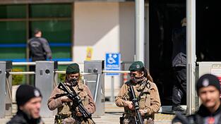 Angreifer und Polizei lieferten sich Schusswechsel