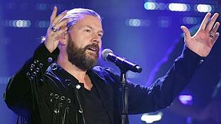 'The Voice'-Juror und Ex-Sänger von 'Reamonn' Rea Garvey wird auf Rock im Park 2020 hinter das Mikrofon zurückkehren und in Nürnberg die Bühne entern. 'The Voice'-Juror und Ex-Sänger von 'Reamonn' Rea Garvey wird auf Rock im Park 2020 hinter das Mikrofon zurückkehren und in Nürnberg die Bühne entern.