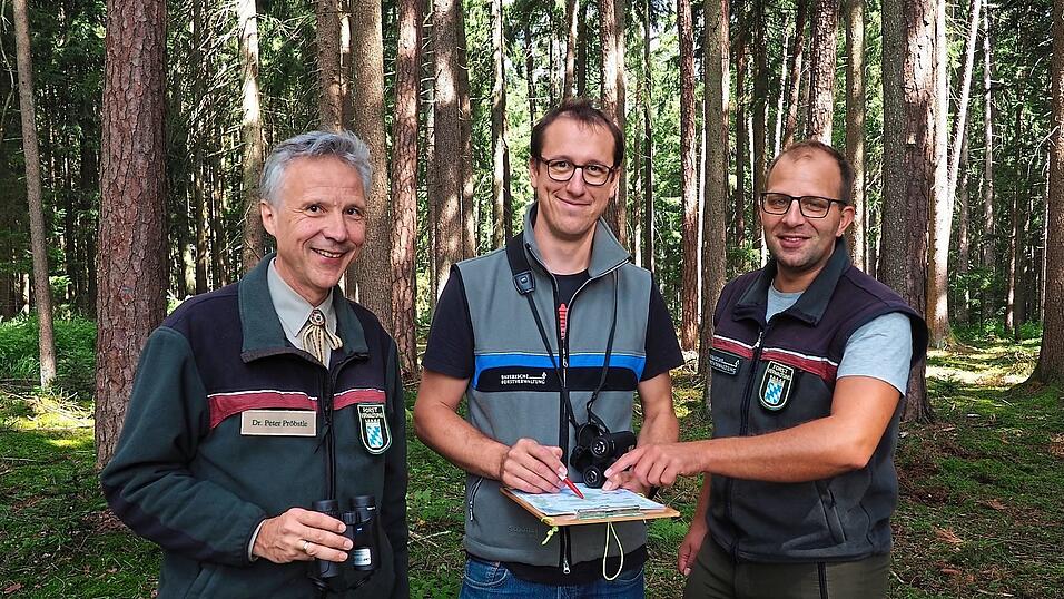 Dr. Peter Pröbstle, Philipp Maldoner und Benjamin Schraufnagl im Gespräch.