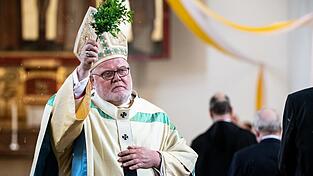 Papst Franziskus hat den Rücktritt von Kardinal Reinhard Marx abgelehnt. Papst Franziskus hat den Rücktritt von Kardinal Reinhard Marx abgelehnt.