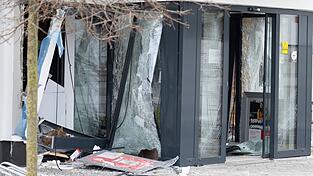 Neben der Beute richten die T&auml;ter meist auch einen hohen Sachschaden an - und gef&auml;hrden Menschenleben. (Archivbild)