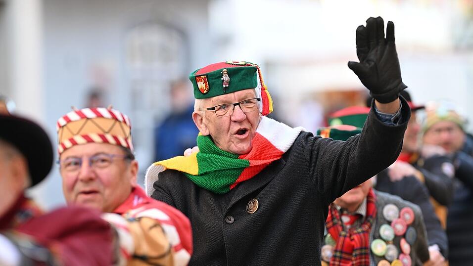 Kretschmann ist auch leidenschaftlicher Fasnetsanh&auml;nger - und isst einmal im Jahr Rinderinnereien mit seiner Zunft.