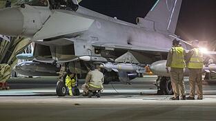 Vor rund zwei Wochen hatten US-Flugzeuge Stellungen der Terroristen attackiert. (Handout) Vor rund zwei Wochen hatten US-Flugzeuge Stellungen der Terroristen attackiert. (Handout)