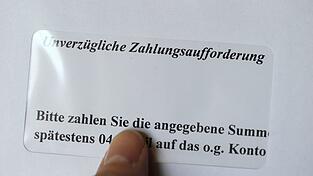 Die Zahlungsaufforderungen befanden sich in mehreren Briefkästen. (Symbolbild)