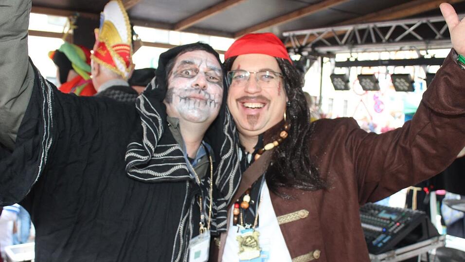 Beste Stimmung herrschte beim Rosenmontagszug in Geisenhausen.