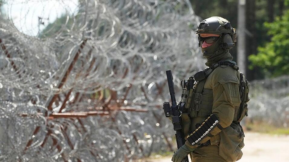 Schmuggel-Ballons haben die streng bewachte Grenze zwischen Belarus und Polen &uuml;berflogen. (Archivbild)