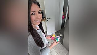 Katharina Hoffmann bringt kleine Geschenke zum Vater- und Muttertag.