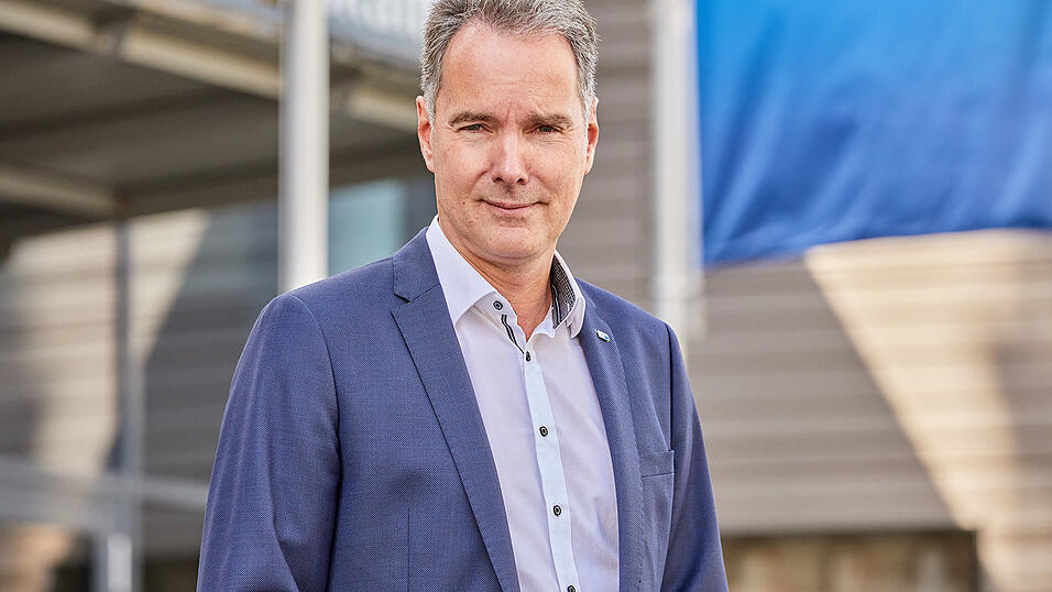 Alexander Schreiner, Hauptgeschäftsführer der IHK Niederbayern, äußert sich zur 'Streichliste' des Bundesverkehrsministeriums. 
