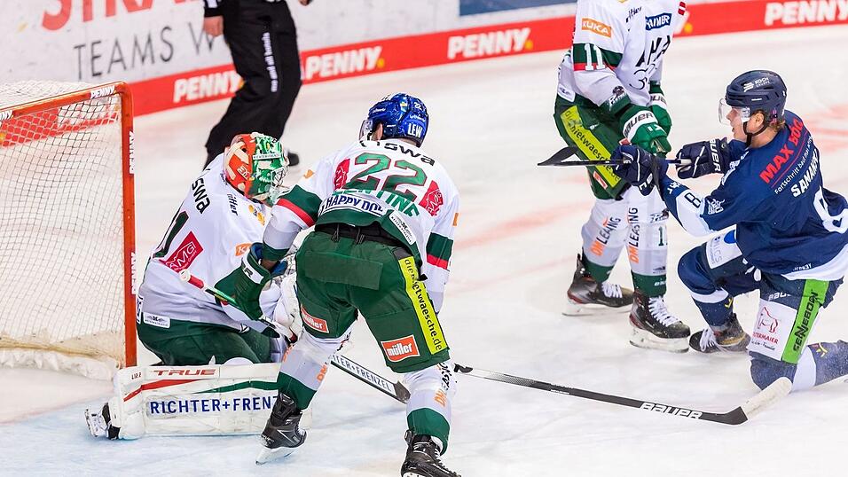 Die Straubing Tigers haben die Augsburger Panther mit 3:1 besiegt. Die Straubing Tigers haben die Augsburger Panther mit 3:1 besiegt.