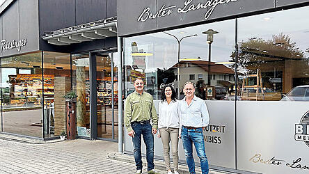 Freuen sich auf die genussreiche Symbiose: (v.l.) Franz Josef Braidt sowie Claudia und Armin Riesinger.