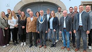 Das ist der k&uuml;nftige Gemeinderat f&uuml;r die Gemeinde Pfatter um B&uuml;rgermeister Hans Biederer (Mitte).