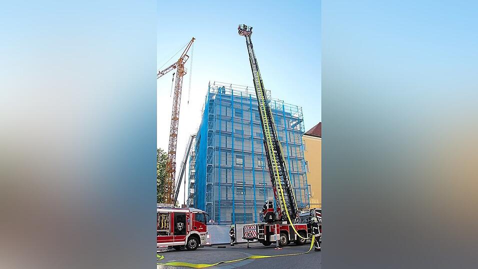 Das mehrst&ouml;ckige Geb&auml;ude wird derzeit saniert und ist unbewohnt.