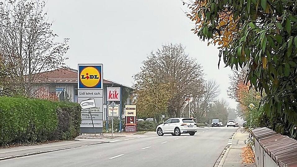 Seit Herbst wird nach einem Standort f&uuml;r die Fu&szlig;g&auml;ngerampel gesucht. Die erste Wahl hat ein Verbrauchermarkt vereitelt.