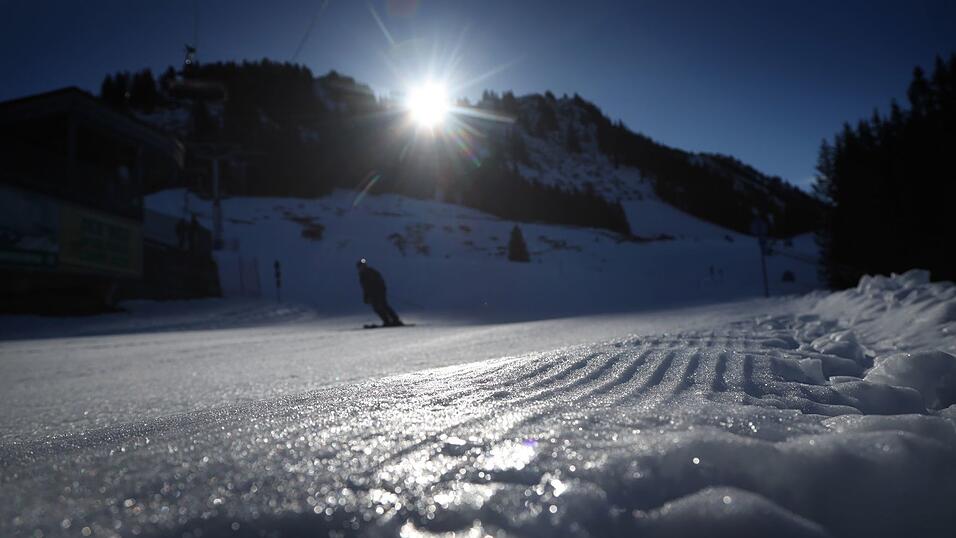 Der 41-Jährige wurde bei dem Sturz am Söllereck schwer verletzt. (Archivbild)