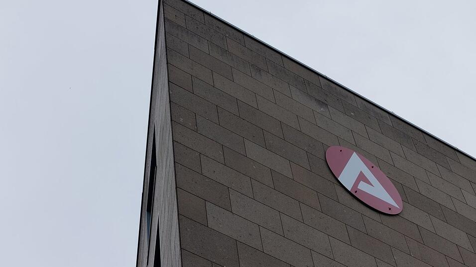 Die Arbeitslosenquote stieg im Monatsvergleich um 0,4 Punkte auf 6,4 Prozent. (Symbolbild) Die Arbeitslosenquote stieg im Monatsvergleich um 0,4 Punkte auf 6,4 Prozent. (Symbolbild)
