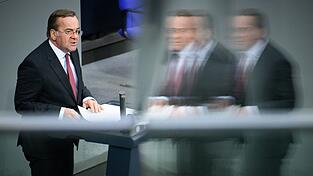 Verteidigungsminister Pistorius (SPD) stellt klar, dass sich Deutschland nicht am Iran-Krieg beteiligt.