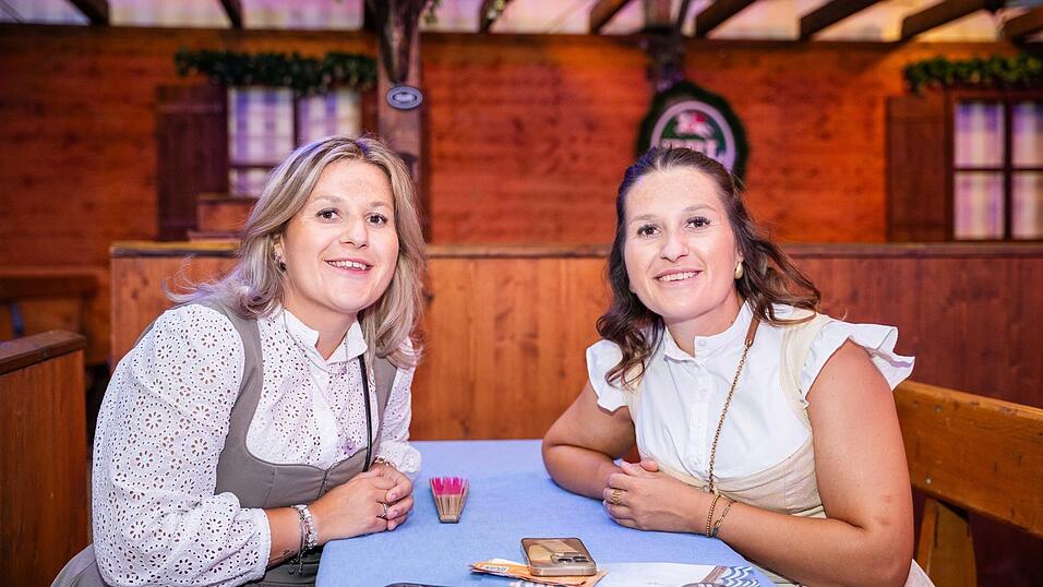 Die Partybilder vom Montag, 17. August, aus dem Festzelt Wenisch. Die Partybilder vom Montag, 17. August, aus dem Festzelt Wenisch.