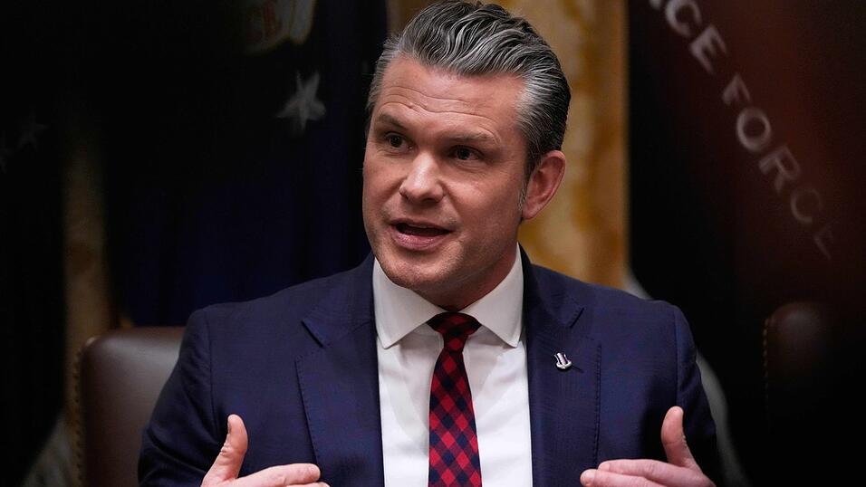 Verteidigungsminister Pete Hegseth bestätigt Tod von US-Soldaten in Syrien Verteidigungsminister Pete Hegseth bestätigt Tod von US-Soldaten in Syrien