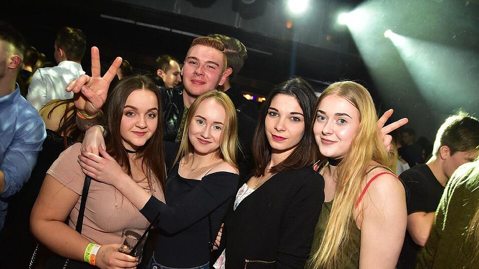 Auch am Samstag, 21. Januar, ging es im Stars Landshut wieder heiß zur Sache. Auch am Samstag, 21. Januar, ging es im Stars Landshut wieder heiß zur Sache.