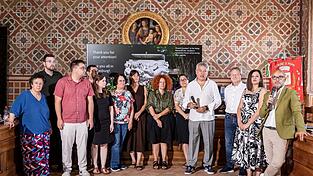 Ende Juli trafen sich die im „Footsteps“-Projekt Engagierten aus Griechenland, Italien und Moosburg zum Kick-Off-Meeting in Poppi in der Toskana, einer der Stationen des Kriegsgefangenen Solomon Saltiel. Ende Juli trafen sich die im „Footsteps“-Projekt Engagierten aus Griechenland, Italien und Moosburg zum Kick-Off-Meeting in Poppi in der Toskana, einer der Stationen des Kriegsgefangenen Solomon Saltiel.