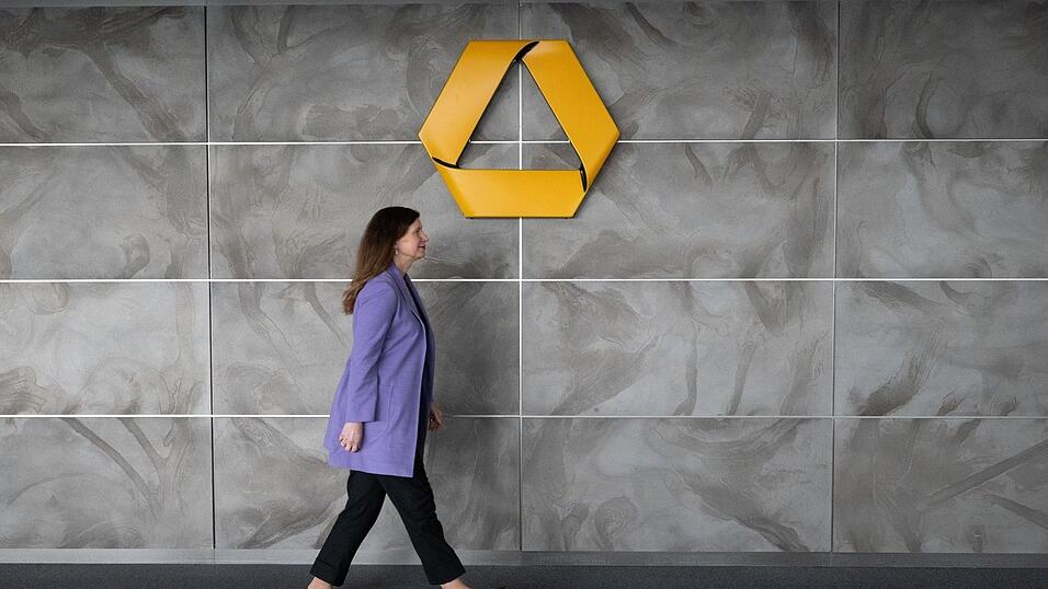 Commerzbank-Chefin Bettina Orlopp kämpft seit fast zwei Jahren um die Unabhängigkeit der Commerzbank. (Archivbild) Commerzbank-Chefin Bettina Orlopp kämpft seit fast zwei Jahren um die Unabhängigkeit der Commerzbank. (Archivbild)