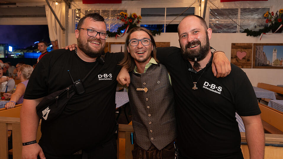 Die Partybilder vom Montag, 21. August 2023, aus dem Festzelt Greindl. Die Partybilder vom Montag, 21. August 2023, aus dem Festzelt Greindl.