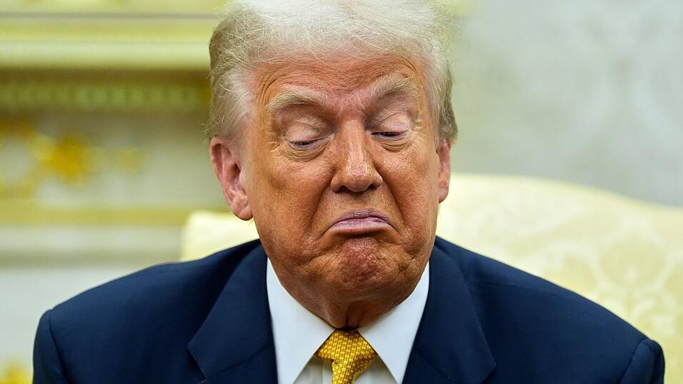 In den USA soll der Oberste Gerichtshof nun über Donald Trumps Zollpolitik entscheiden. (Archivbild) In den USA soll der Oberste Gerichtshof nun über Donald Trumps Zollpolitik entscheiden. (Archivbild)