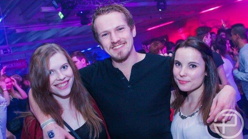 Gleich bei der Eröffnung platzte die neue Diskothek Peggy P. aus allen Nähten. Gleich bei der Eröffnung platzte die neue Diskothek Peggy P. aus allen Nähten.