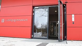 Das Ludwigsgymnasium will neben dem naturwissenschaftlich-technologischen und dem sprachlichen Zweig ab dem Schuljahr 2028/29 den sozialwissenschaftlichen Zweig anbieten. (Symbolbild) Das Ludwigsgymnasium will neben dem naturwissenschaftlich-technologischen und dem sprachlichen Zweig ab dem Schuljahr 2028/29 den sozialwissenschaftlichen Zweig anbieten. (Symbolbild)