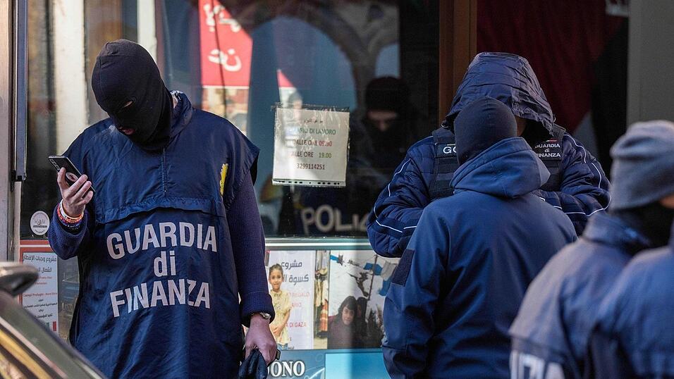 In Italien sind Ermittler gegen mutma&szlig;liche Unterst&uuml;tzer der Hamas vorgegangen.