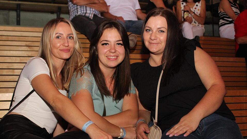 Auf der Eskara &Uuml;30-Party in Essenbach war wieder viel los.