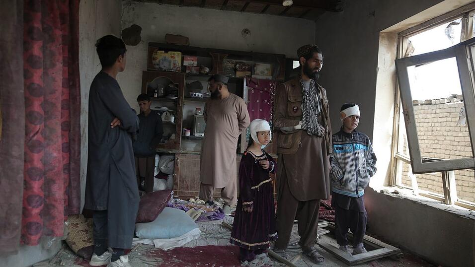 Schon in den letzten Tagen wurden H&auml;user in Kabul bei pakistanischen Luftangriffen besch&auml;digt. (Archivbild)
