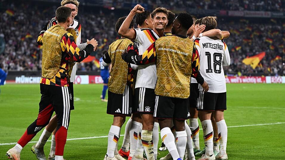 Gegen Serbien jubelt die DFB-Elf erstmals über einen Sieg unter Klopp. Gegen Serbien jubelt die DFB-Elf erstmals über einen Sieg unter Klopp.