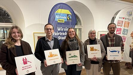 Mitglieder der Steuerungsgruppe mit B&uuml;rgermeister Wittmann.