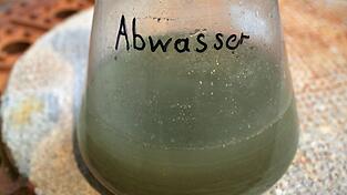 Die Virenlast im bayerischen Abwasser ist ein Indikator für die Krankheitsfälle. (Archivbild)