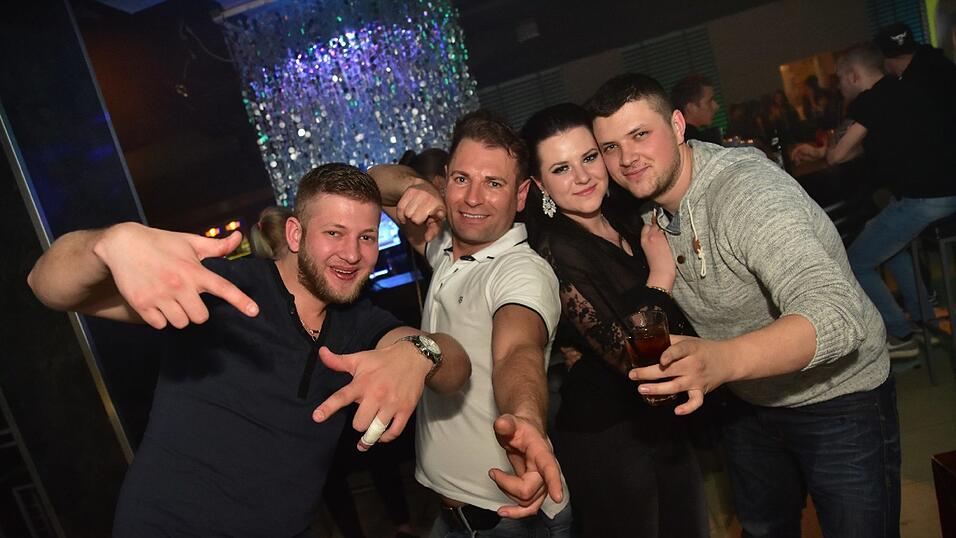 Im Stars wurde wurde wieder getanzt und gefeiert, bis das Licht anging.