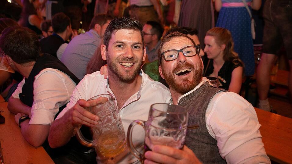 Die Partybilder vom Freitag, 12. August 2022, aus dem Festzelt Nothaft.