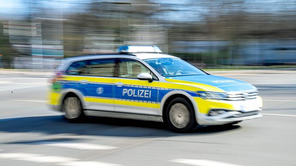 Die Polizei wollte einen Mopedfahrer anhalten.