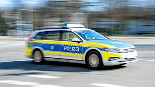 Die Polizei wollte einen Mopedfahrer anhalten.