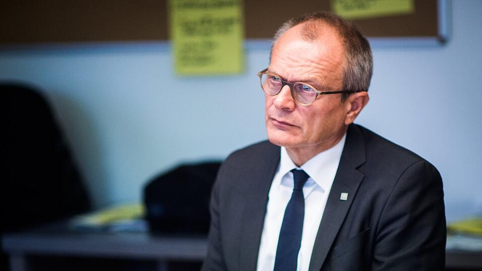 'Wir m&uuml;ssen im n&auml;chsten Jahr, und das wird die gr&ouml;&szlig;te sozialpolitische Herausforderung in 2021, eine Reform der Pflegeversicherung hinbekommen, die diesen Namen auch verdient', sagt Diakonie-Pr&auml;sident Ulrich Lilie.