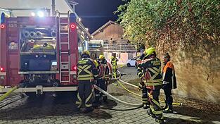 Nach ersten Informationen der Polizei hat wohl ein Holzofen mit dem Brand in Pilsting zu tun.