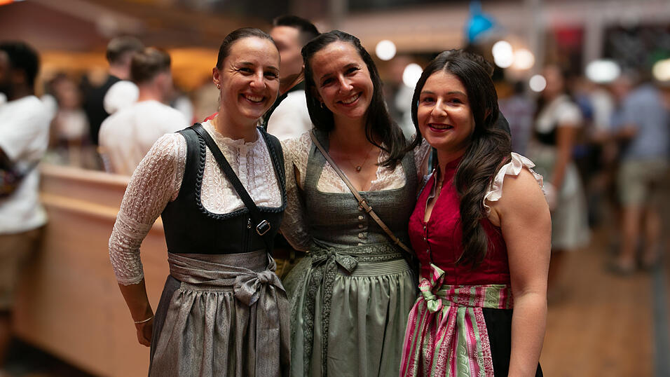 Die Partybilder vom Samstag, 9. August, aus dem Festzelt Reisinger. Die Partybilder vom Samstag, 9. August, aus dem Festzelt Reisinger.
