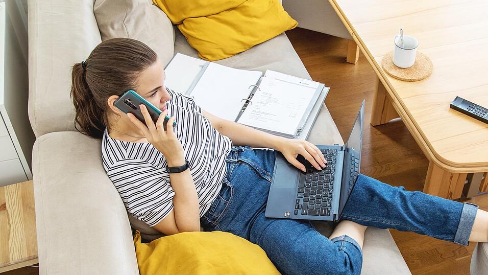 Die Firma Soulhelper verspricht schnelle Hilfe im Krisen-Notfall per Computer. Die Firma Soulhelper verspricht schnelle Hilfe im Krisen-Notfall per Computer.