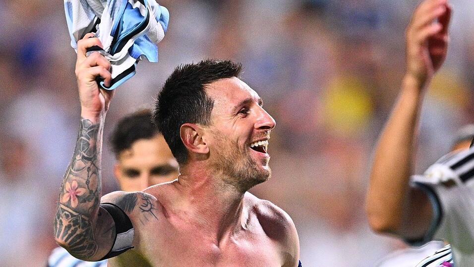 Auch ohne eigenes Tor überglücklich: Lionel Messi. Auch ohne eigenes Tor überglücklich: Lionel Messi.